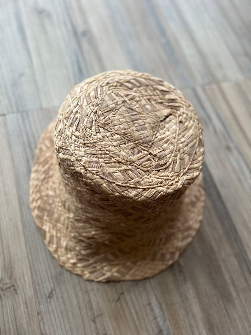 トチェットtočit（トチエット）麦わら帽子2024モデル