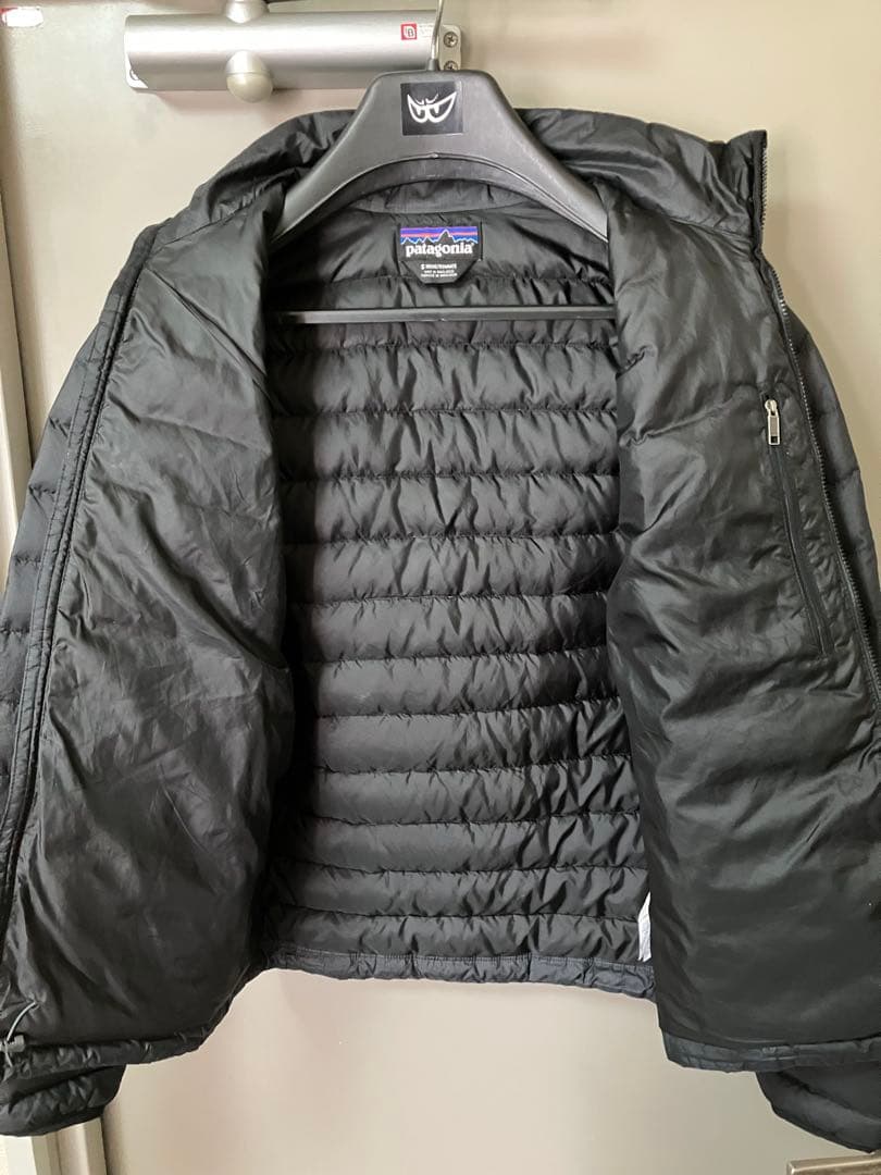 Patagonia ブラック ダウンジャケット