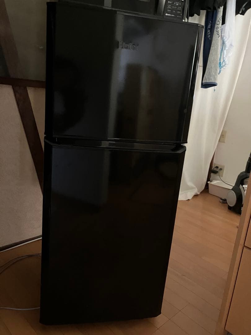 Haier2ドア冷蔵庫 121L 送料込みたのめる便　引越しの為6/1までの出品