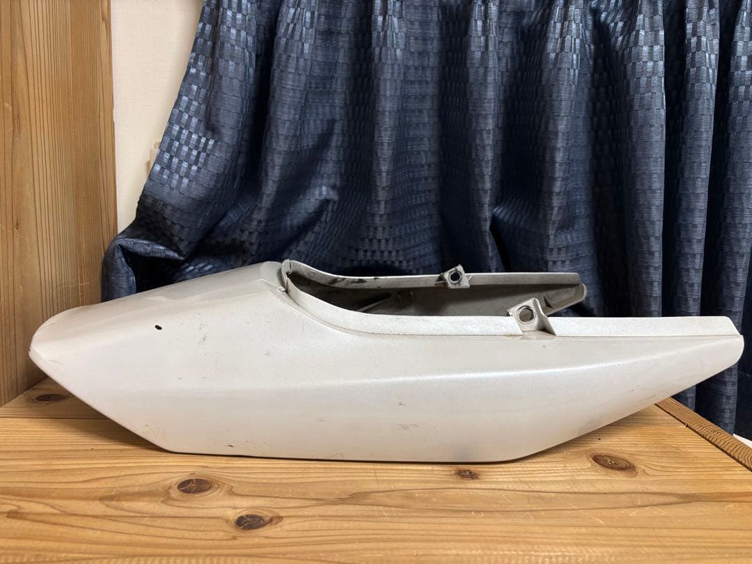 YAMAHA xjr400r 4hm 外装 ホワイト