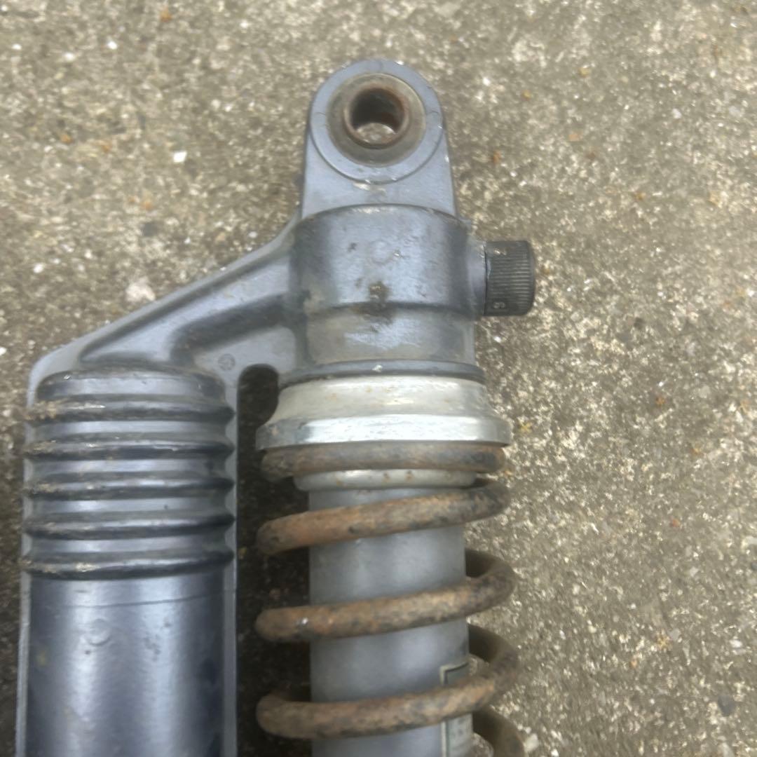 ゼファー純正リアサスペンション