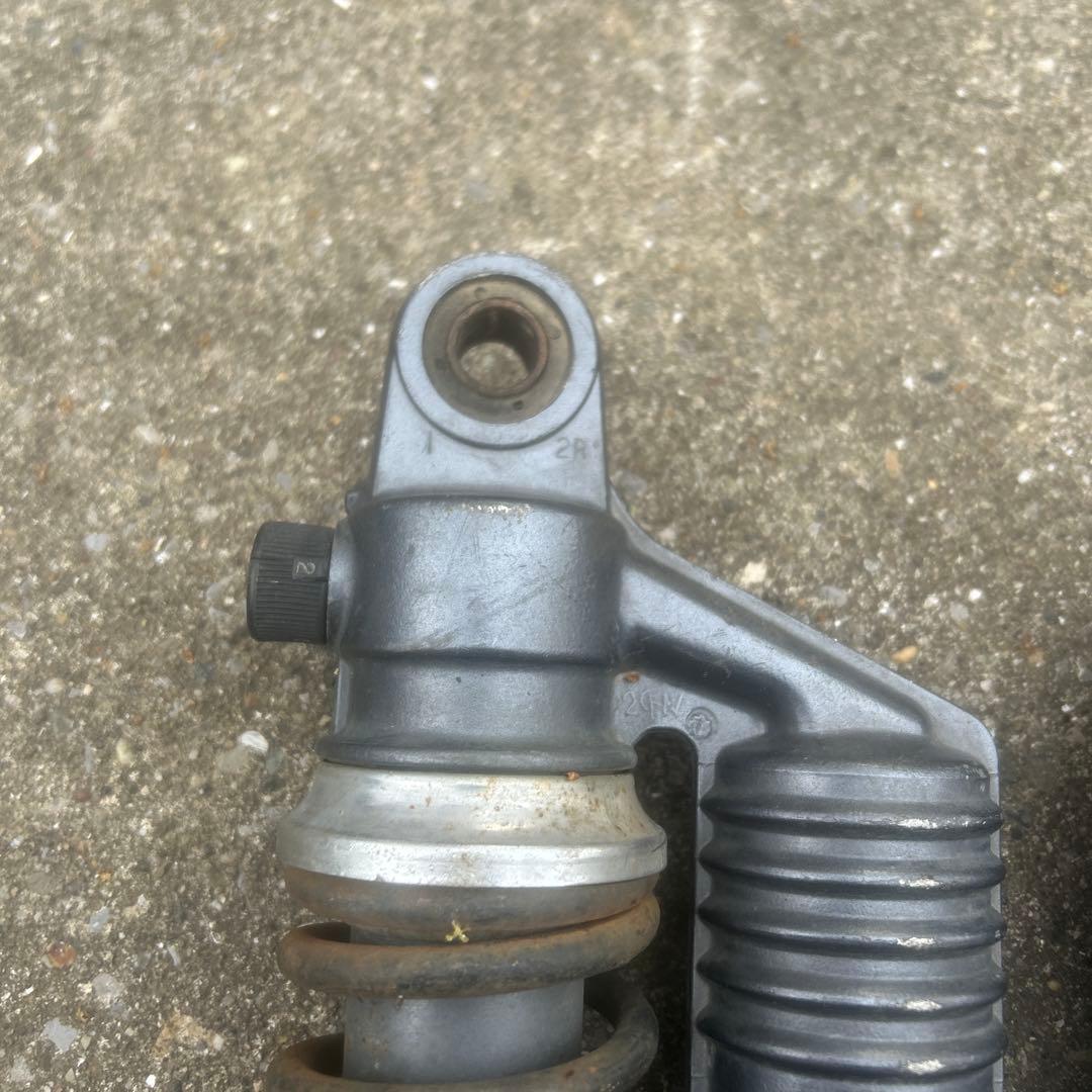 ゼファー純正リアサスペンション