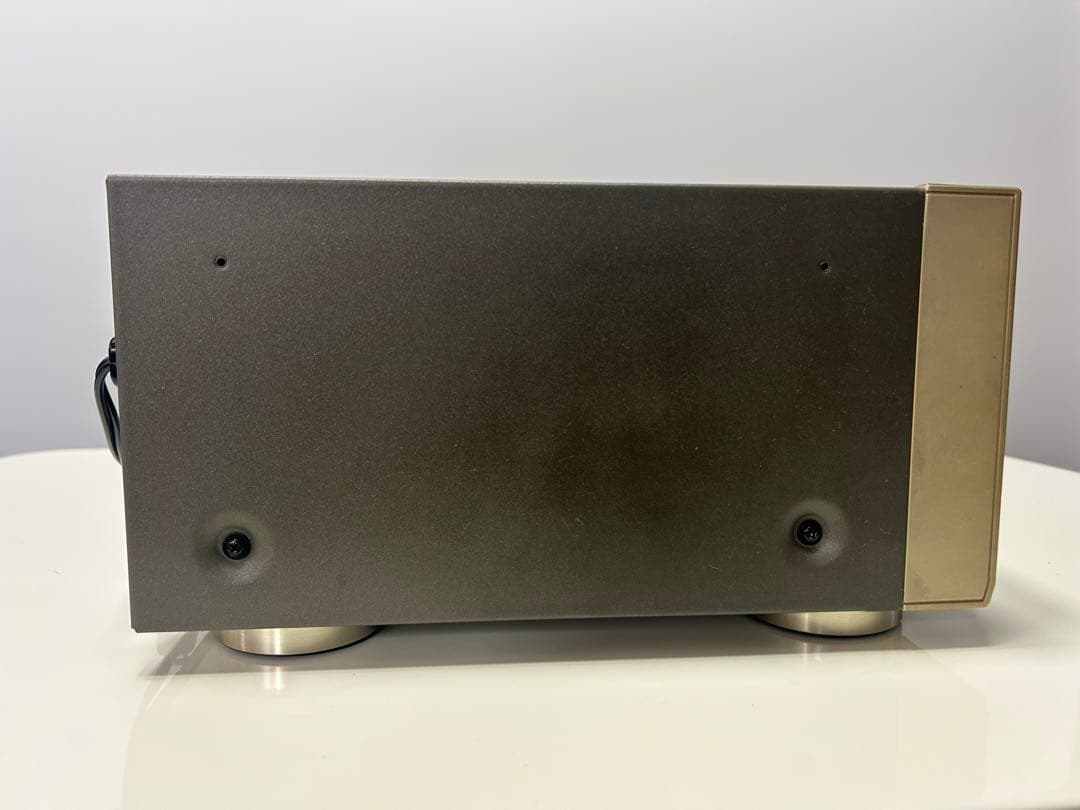 TEAC V-1050 カセットデッキ　【見直し再出品】