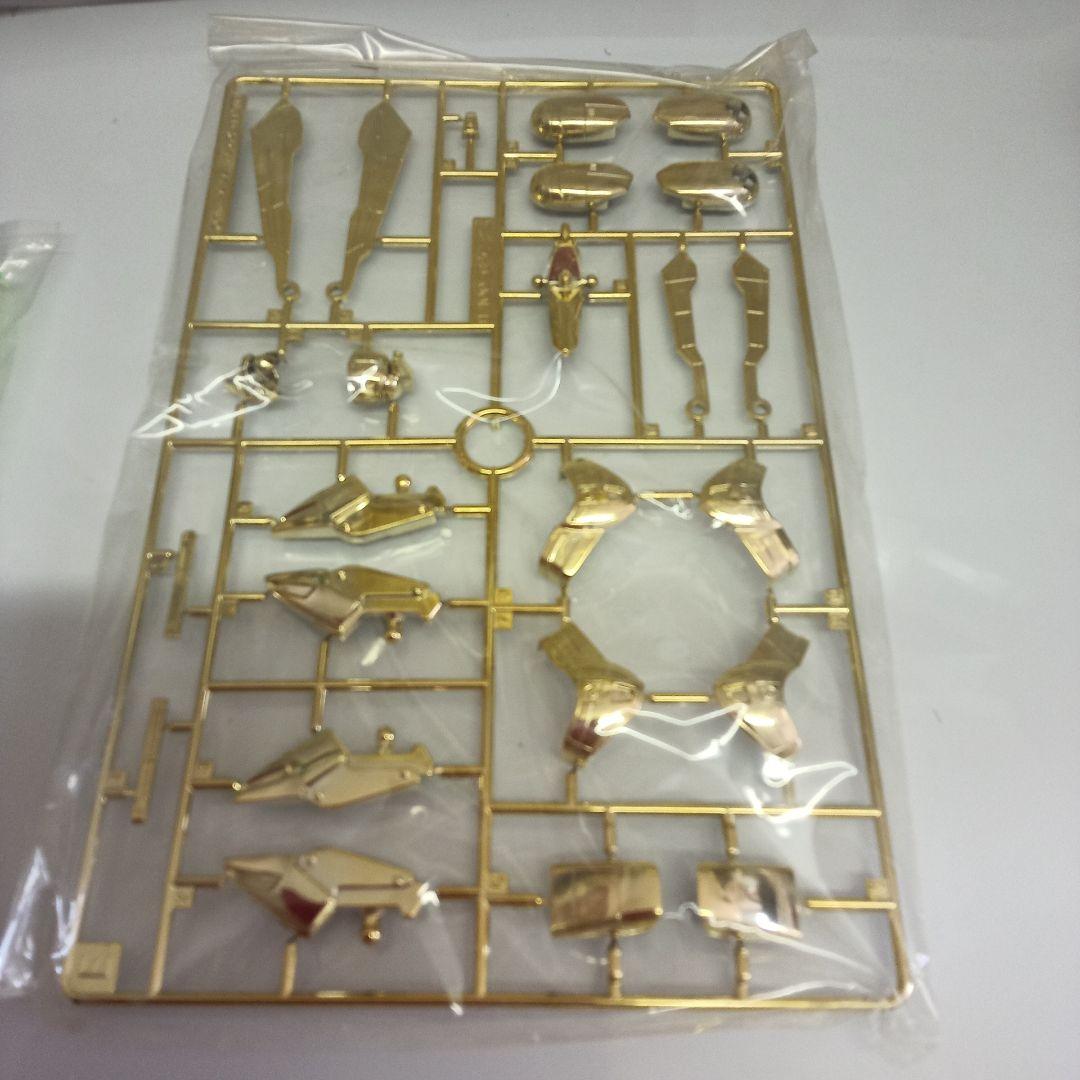 GOLDガンダム 非売品 プラモデル✨