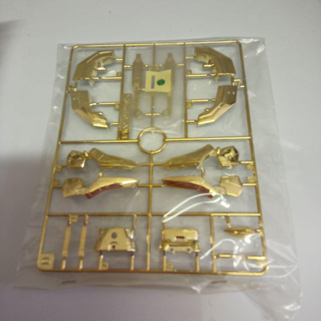 GOLDガンダム 非売品 プラモデル✨