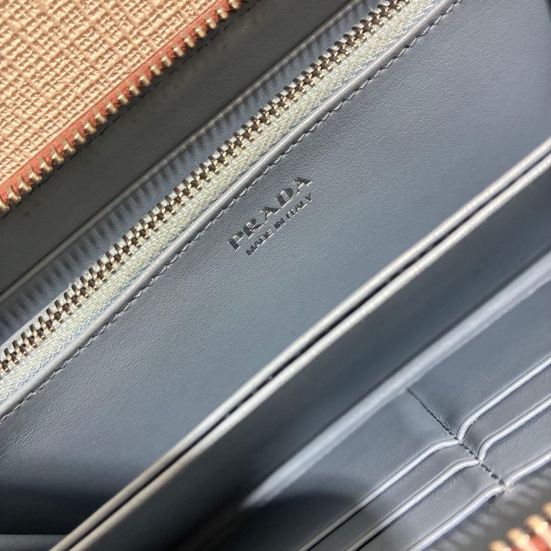 PRADA ピンク レザー 長財布　オールラウンドファスナー