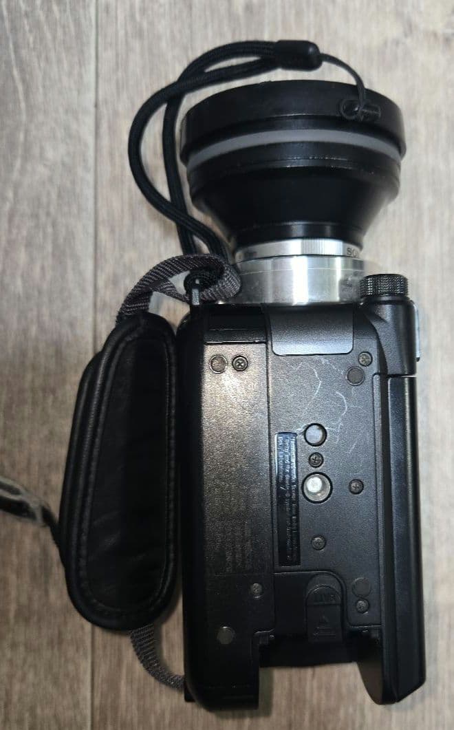 k*7様 SONY HDR-XR500V ビデオカメラ本体 付属品付き