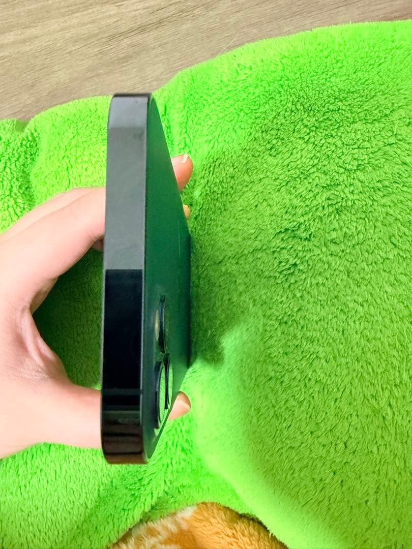 G*i様 Apple iPhone 12 Pro 本体 青色