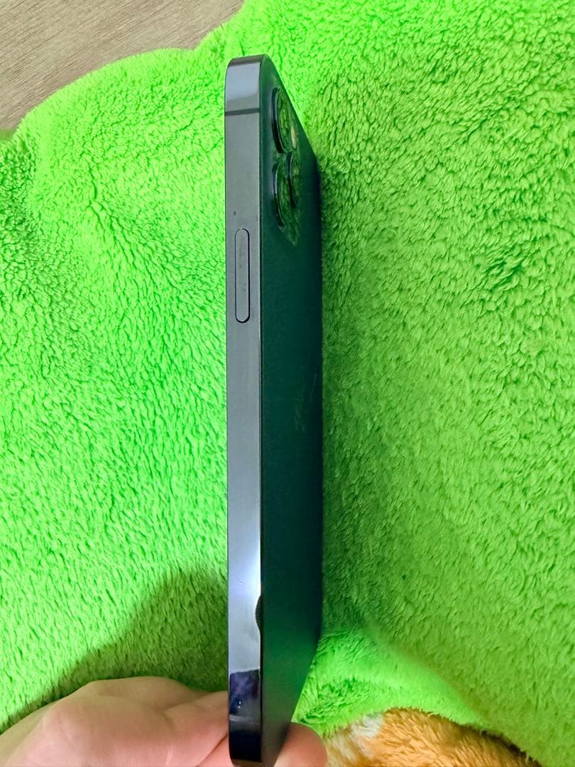 G*i様 Apple iPhone 12 Pro 本体 青色