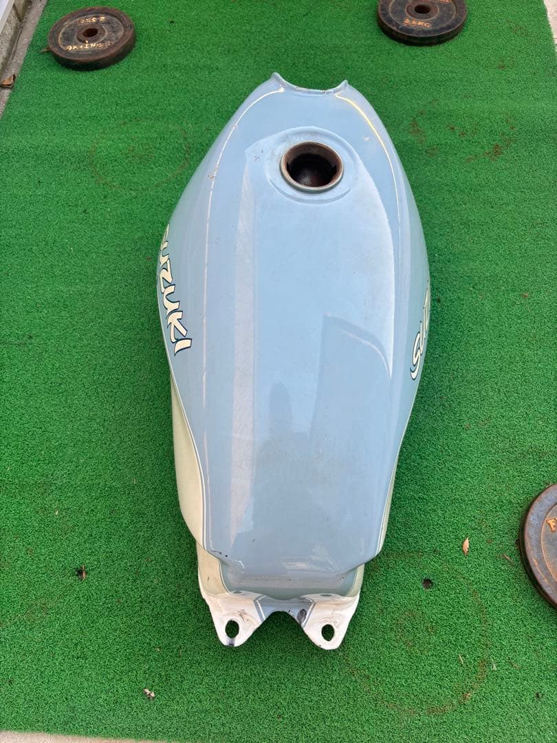 gsx400f gsx400fs タンク　外装