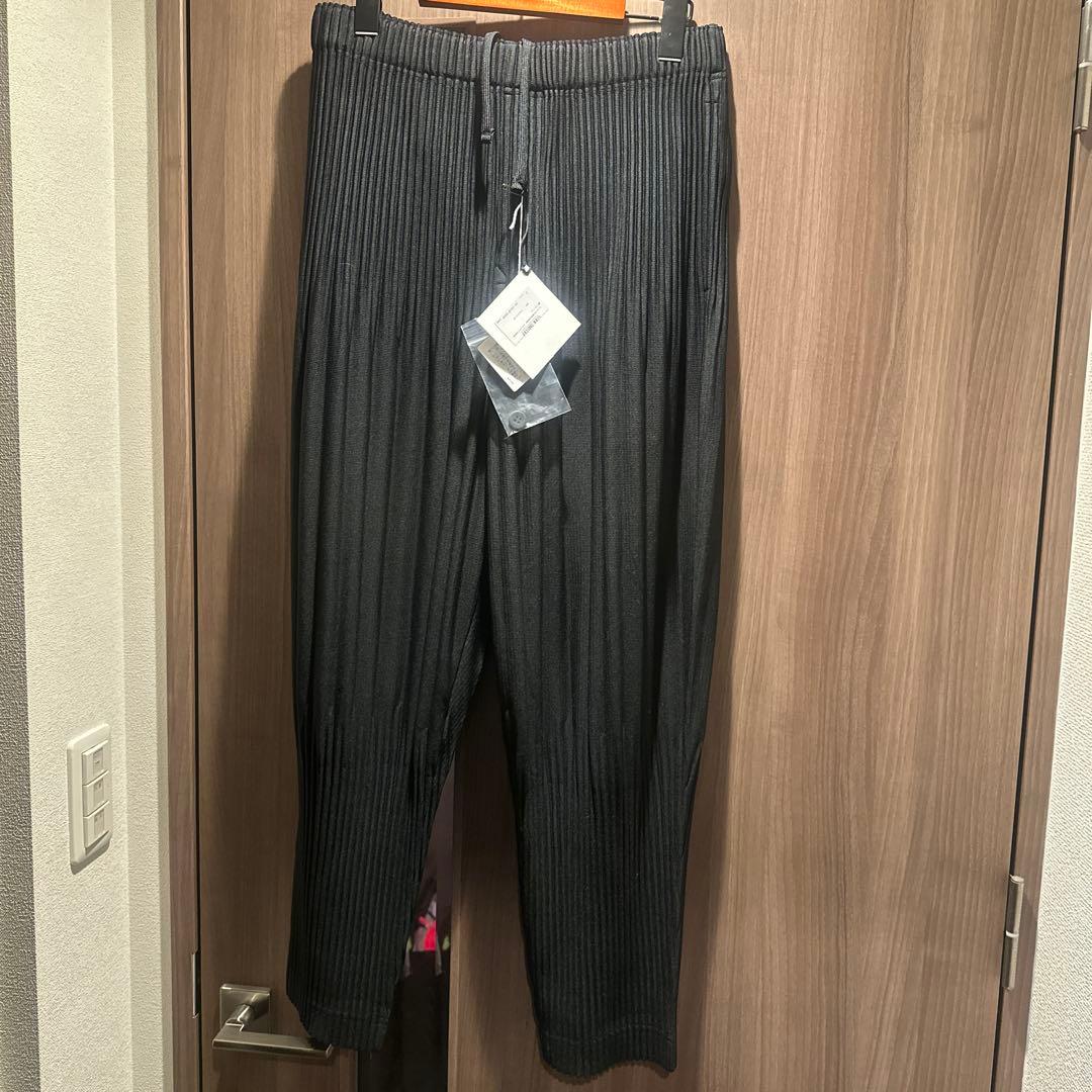 HOMME PLISSÉ ISSEY MIYAKE BASICS BLACK 2