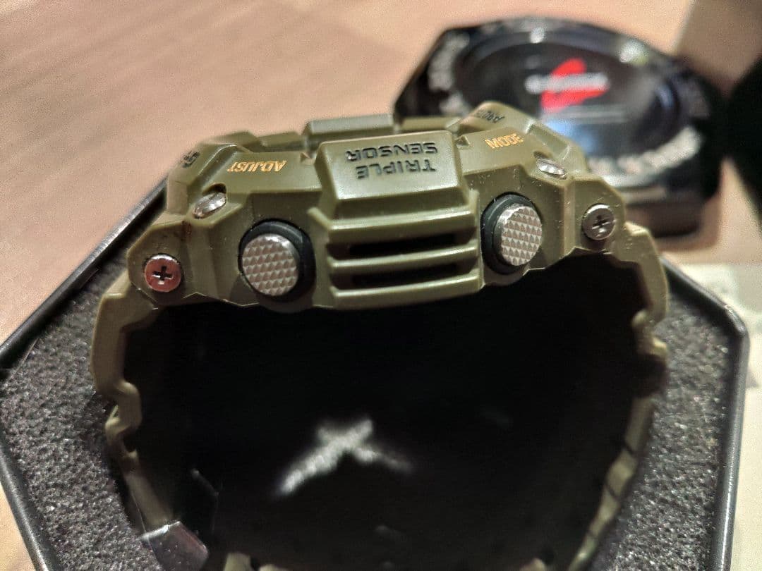 希少！北米逆輸入　G-SHOCK レンジマン GW-9400-3CR 反転液晶