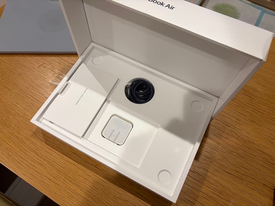 MacBook Air M2 16GB 1TB デュエル充電 Appleケア可能