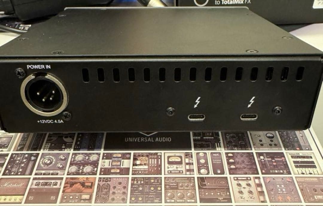 Thunderboltケーブル付き UAD2 SATELLITE QUAD