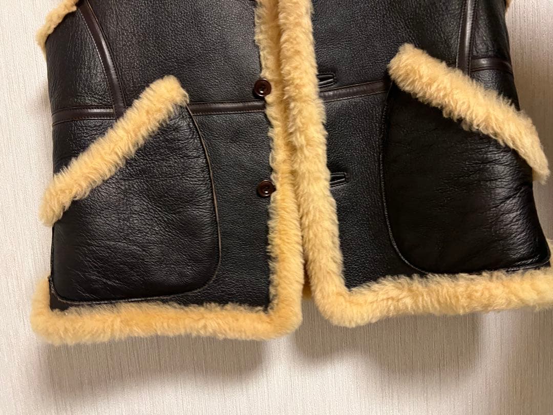 t*o様 Y’2 LEATHER コロメール ムートンベスト/羊革/BRW