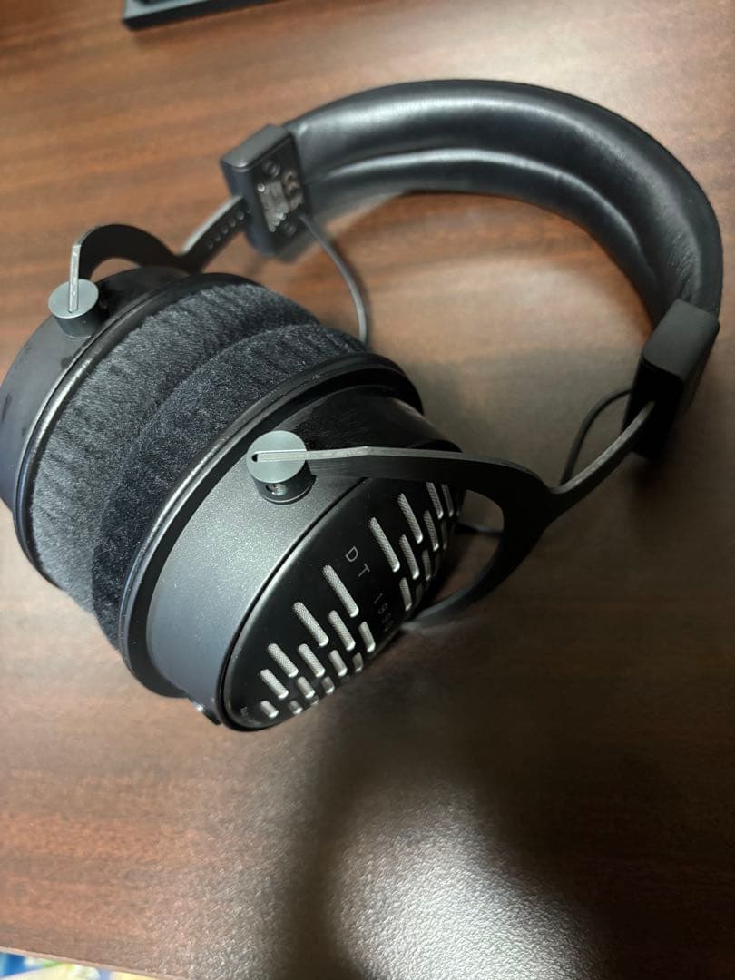 [美品] beyerdynamic DT1990PROモニターヘッドホン
