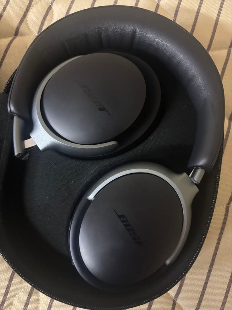 あ*う様 Bose ワイヤレスヘッドホン ブラック 専用ケース付き