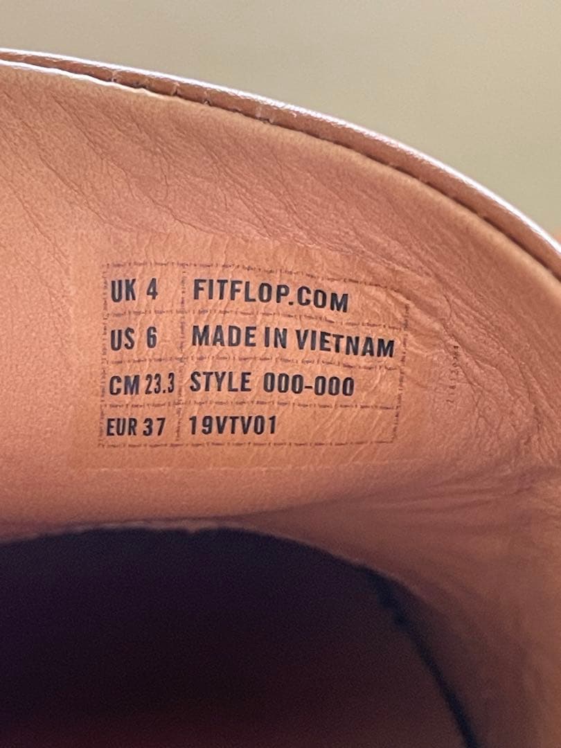 ぺ*け様 【新品未使用】fitflop サボ　レザー　ブラウン　US6 23cm