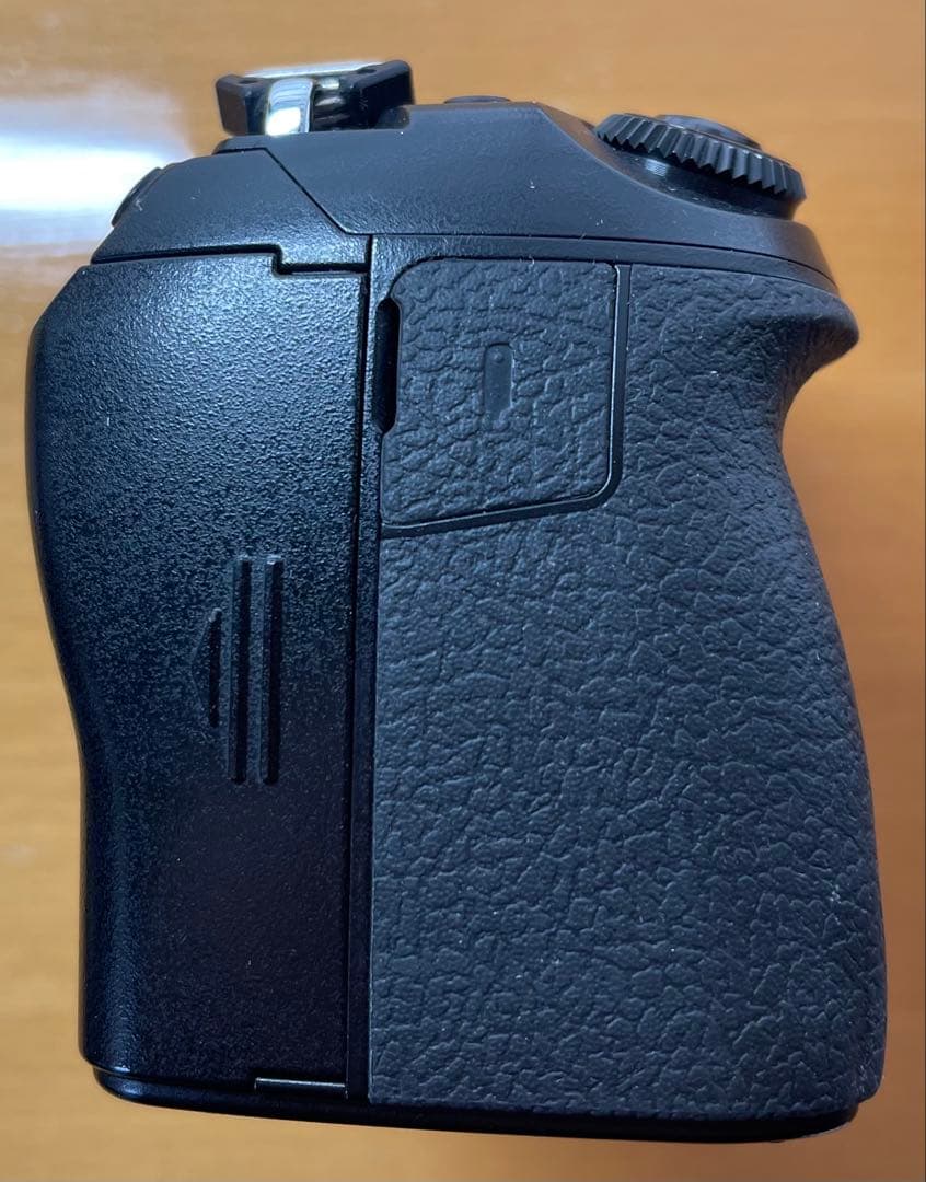 OLYMPUS ミラーレス一眼カメラ OM-D E-M1 MarkII