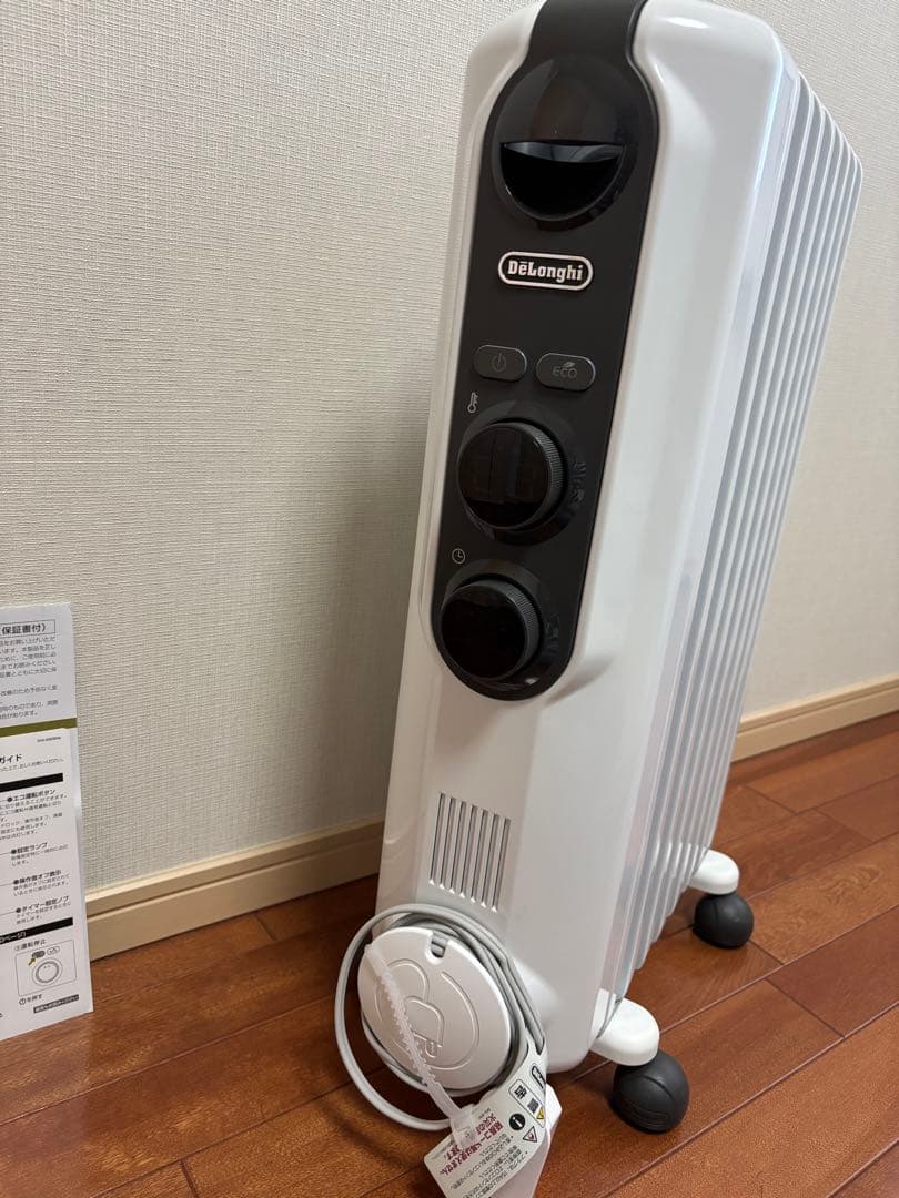 【美品】デロンギ　オイルヒーター　RHJ35M0812-DG ホワイト