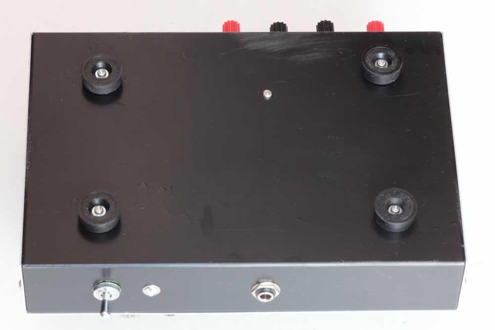 コンパクト ステレオ パワーアンプ 動作品