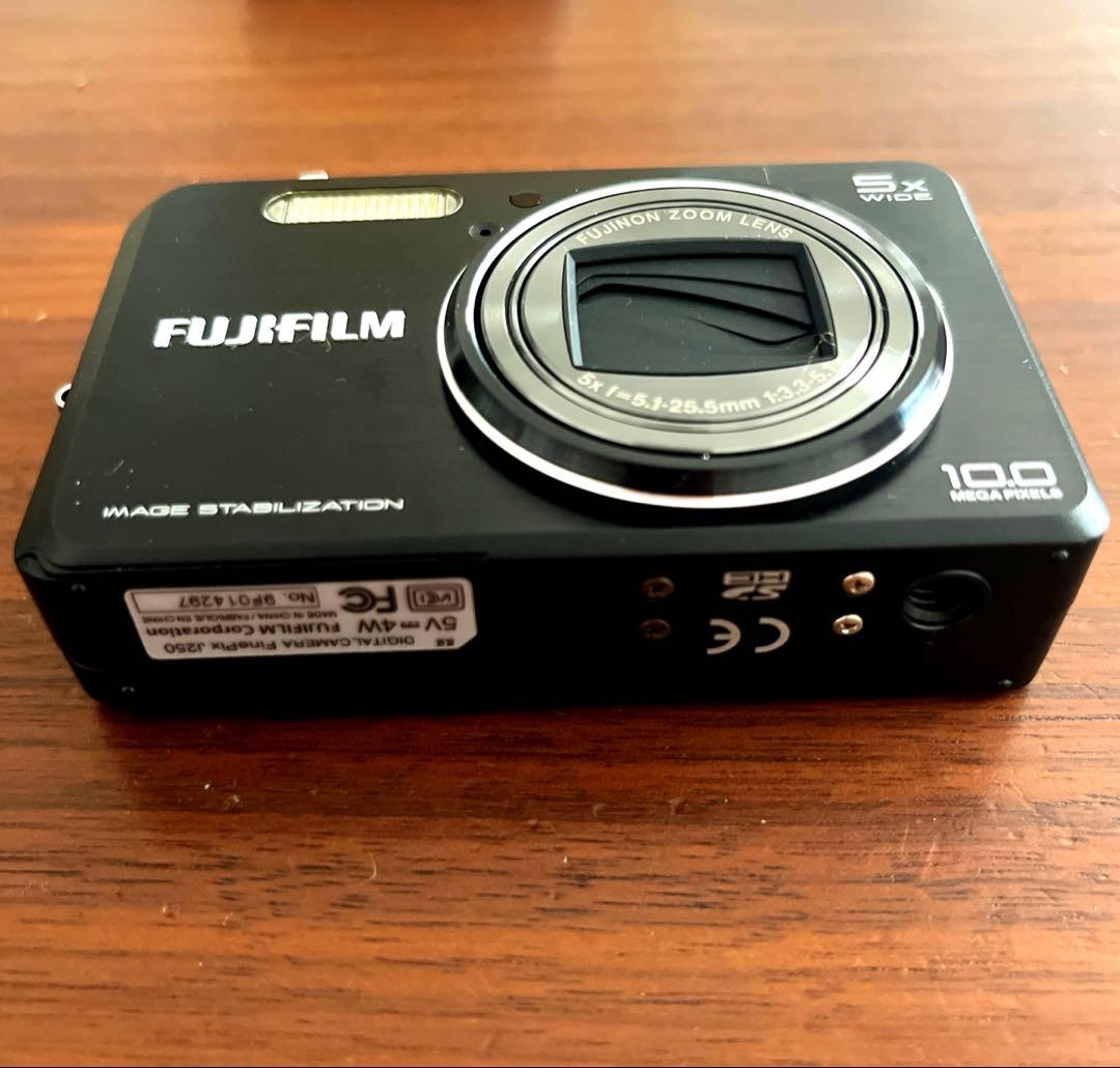 【美品】富士フイルム FINEPIX J250 デジカメ