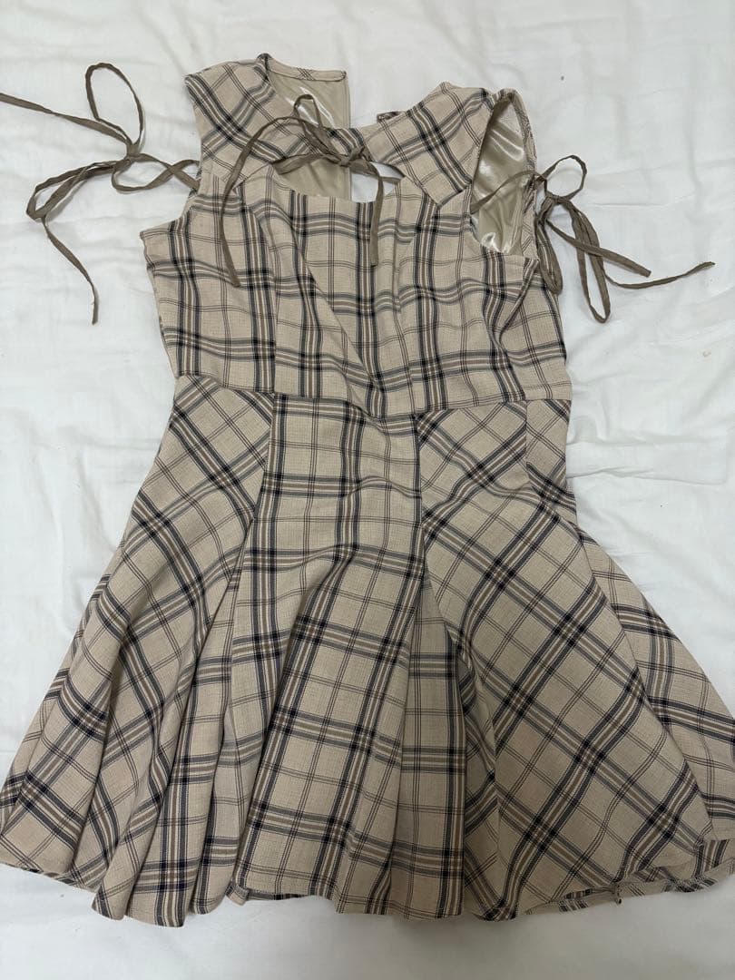 ミシェルマカロン フロントオープンチェックミニワンピース BEG