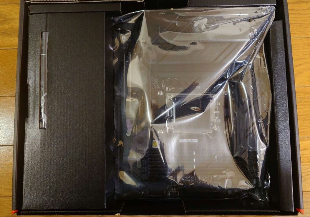 ROG STRIX X670E-F GAMING WIFI マザーボード