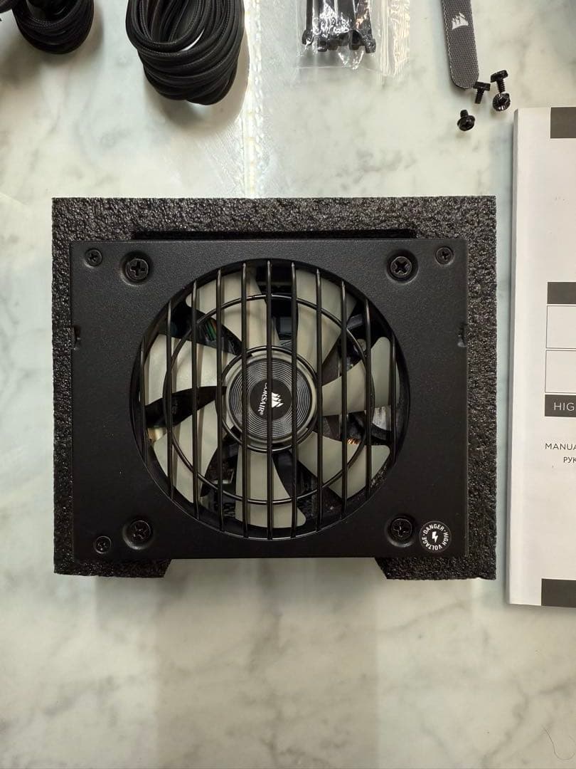 Corsair SF600 600W SFX電源ユニット　コルセアPSU