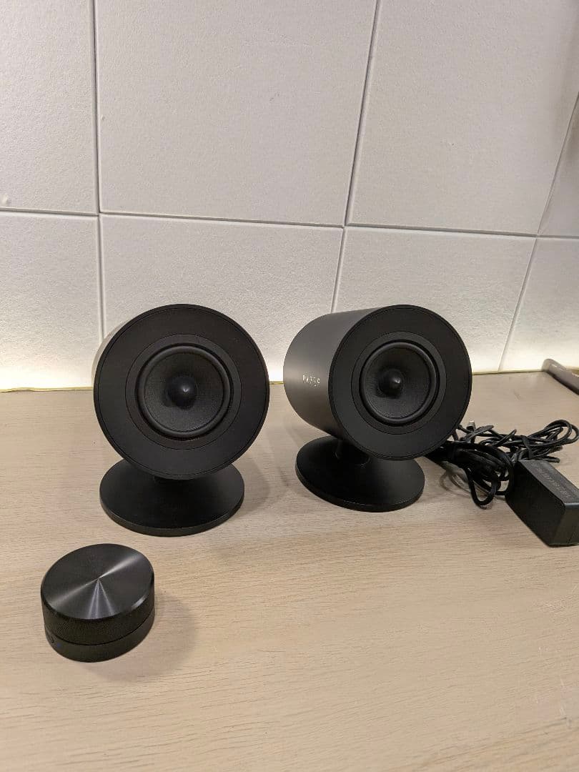 スピーカー・ウーファー Razer Nommo v2 x & WIRELESS CONTROL POD