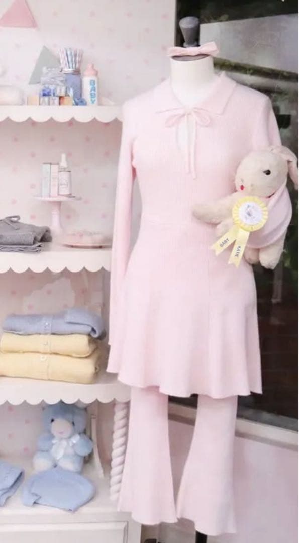 Katie完売品ピンクニットワンピース リボン付き