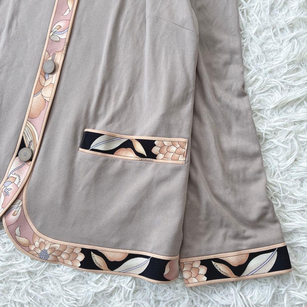 LEONARD レオナール 花柄トリム カーディガン きれいめ グレージュ LL