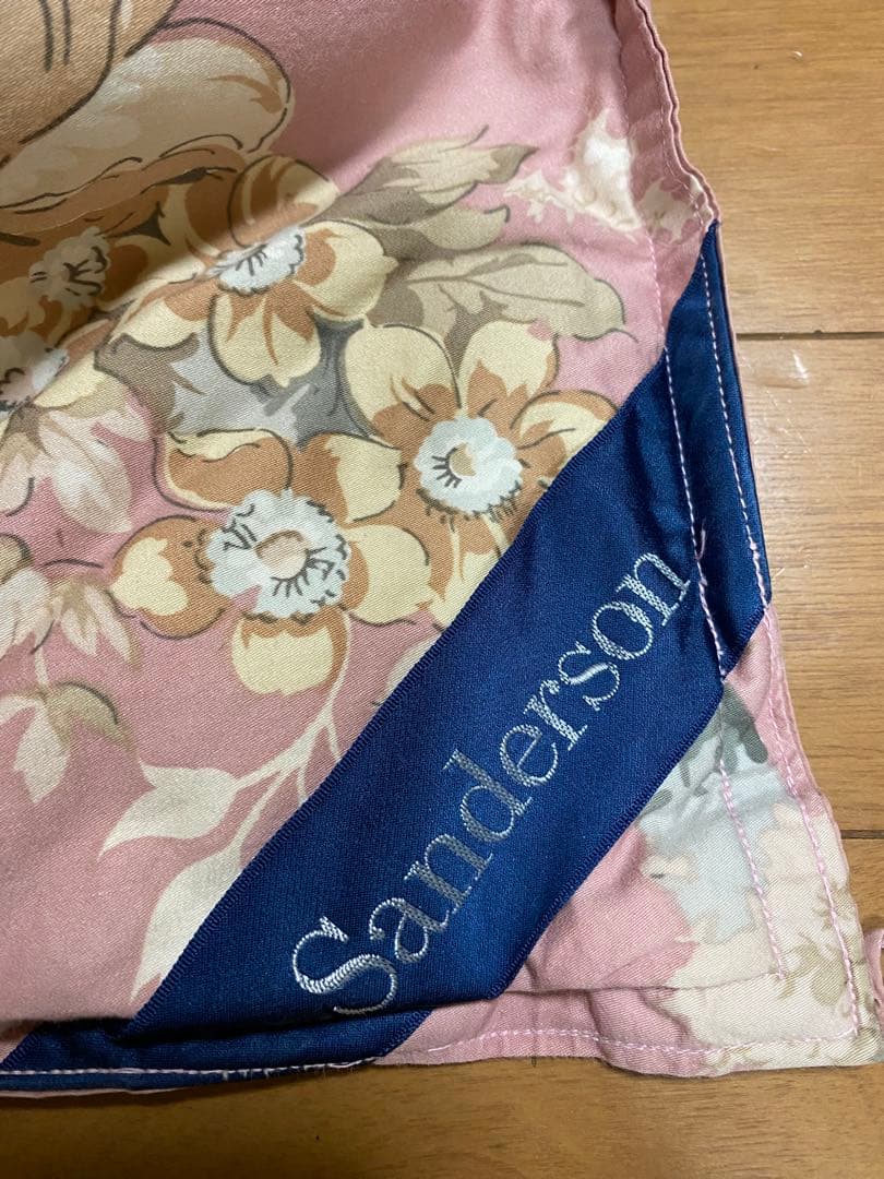 西川羽毛掛け布団 シングル 花柄　 ダウン95% フェザー5%充填物1.3㎏