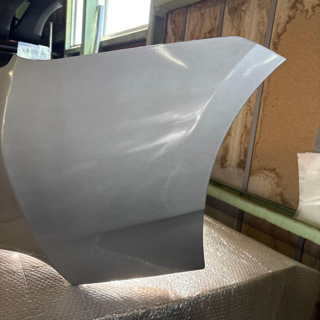 (92)30プリウス　社外リアバンパー　1F7