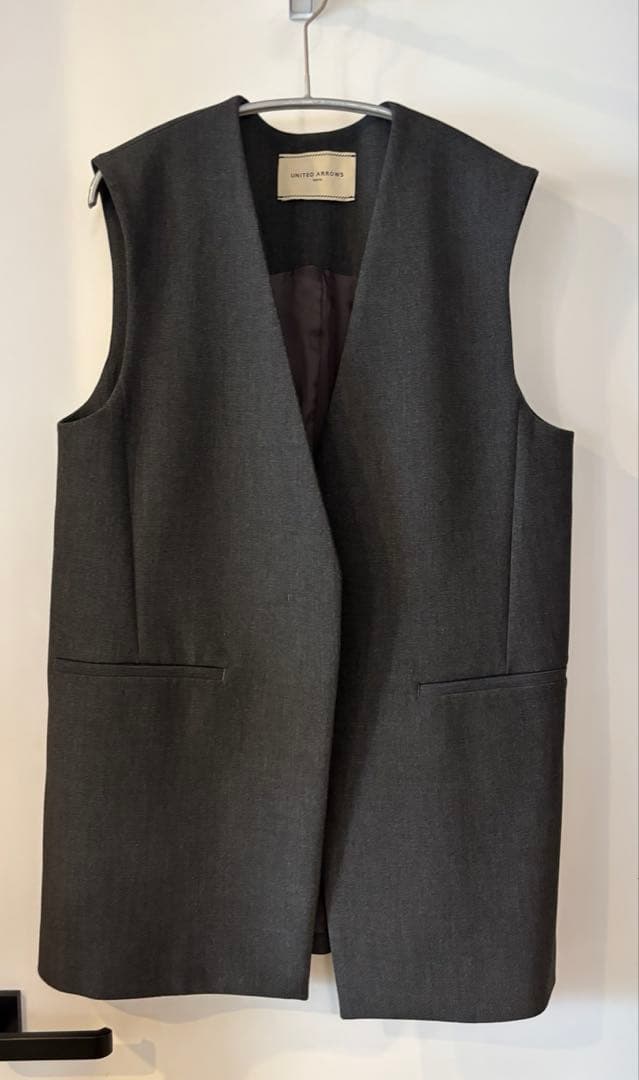 新品未使用 UNITED ARROWS ダブルクロス　ミドルベスト12/24まで