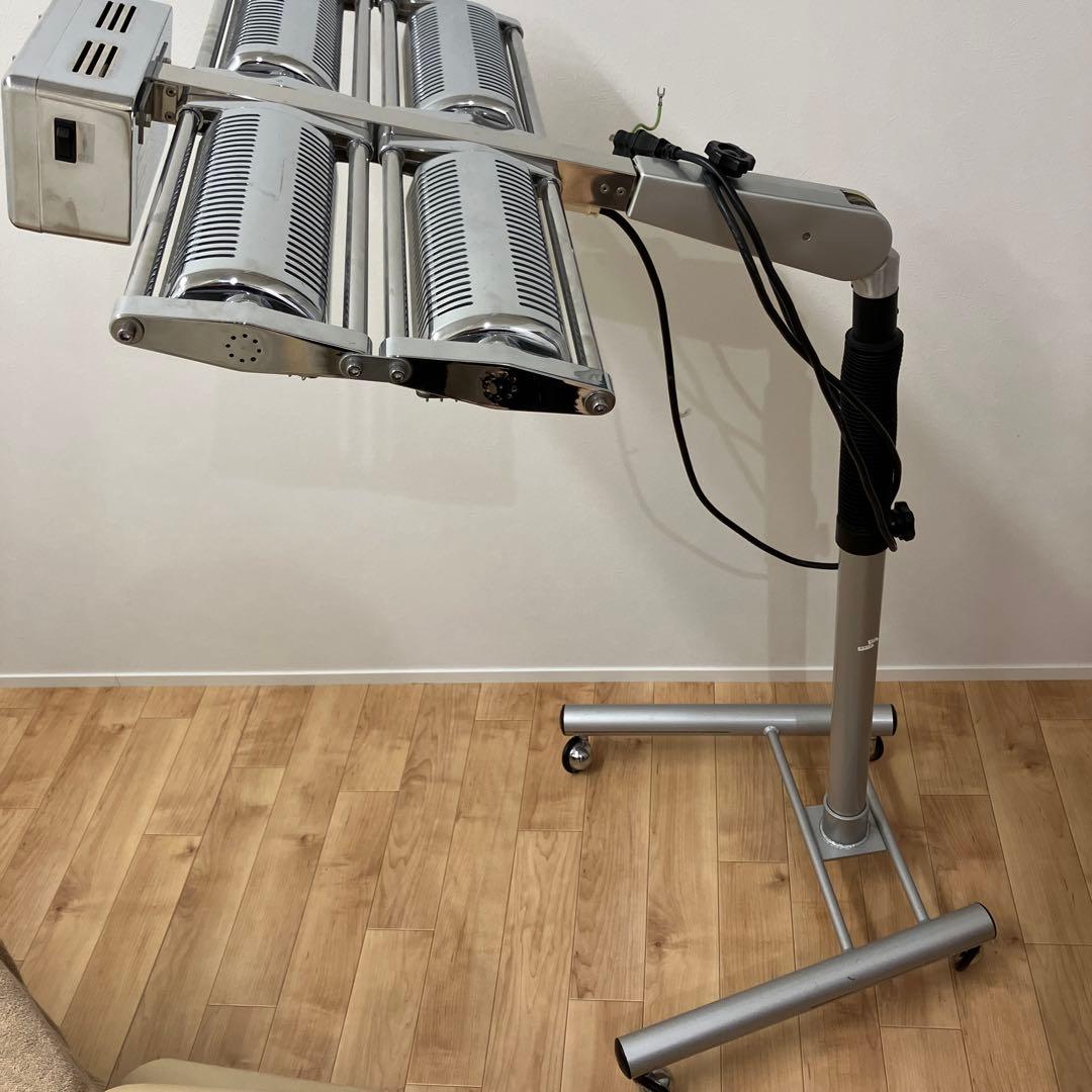 ワコー　遠赤外線ホワイティービーム ワコー スタンド式600W