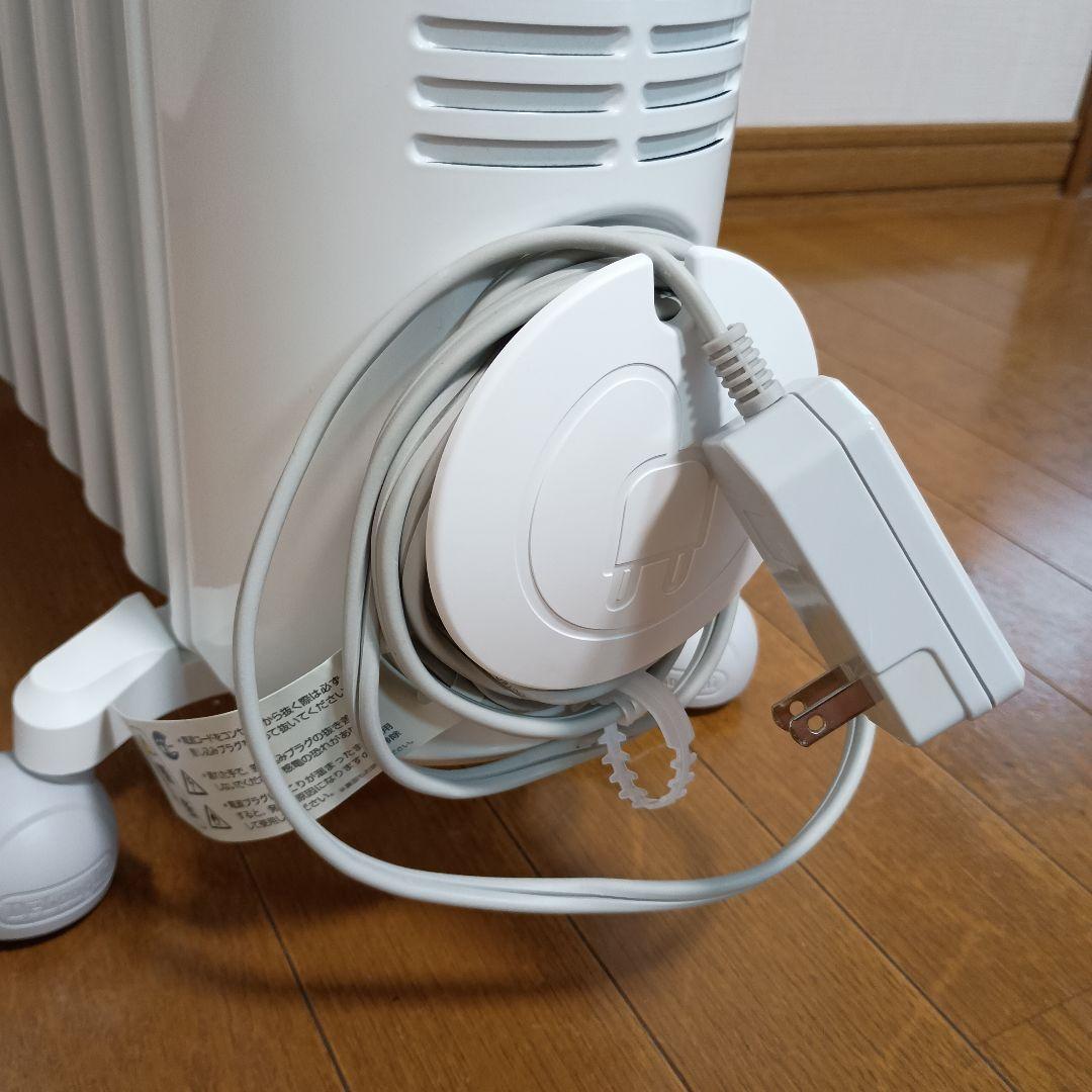 デロンギ オイルヒーター ホワイト 2023年製