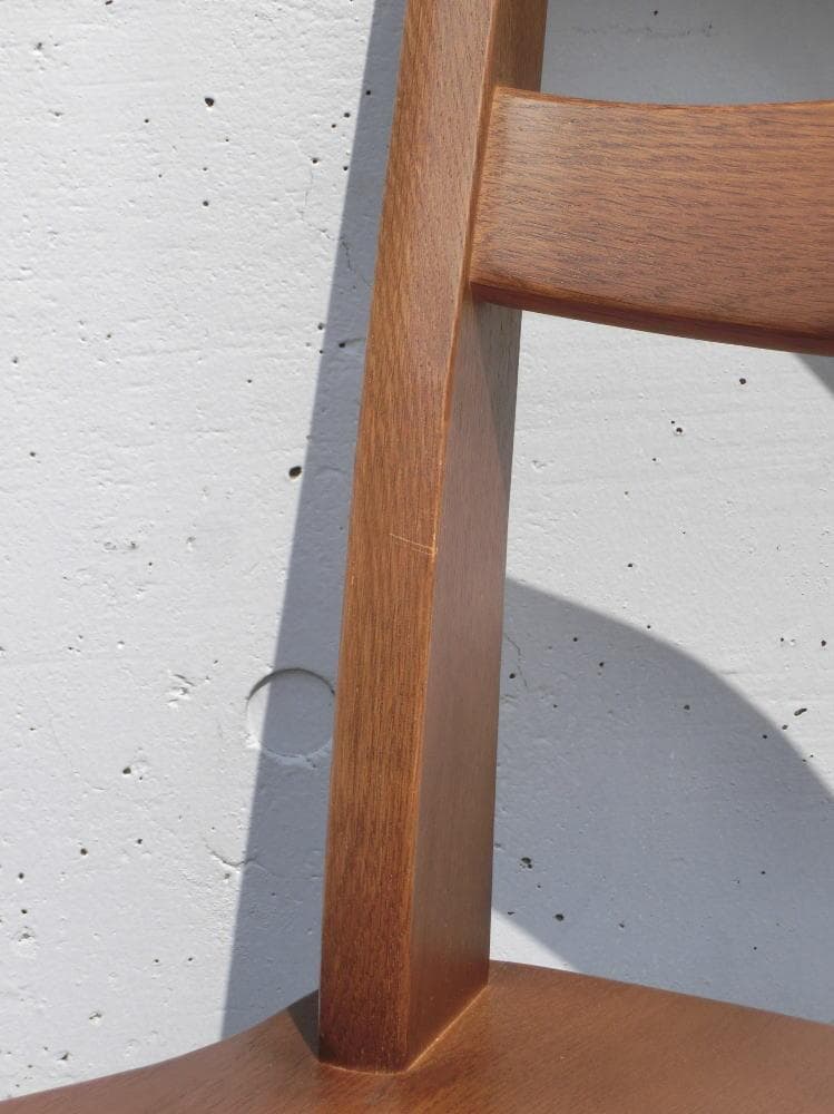 まあまあ美品　飛騨 イバタ インテリア　ダイニングチェア　座面が広い イス　椅子