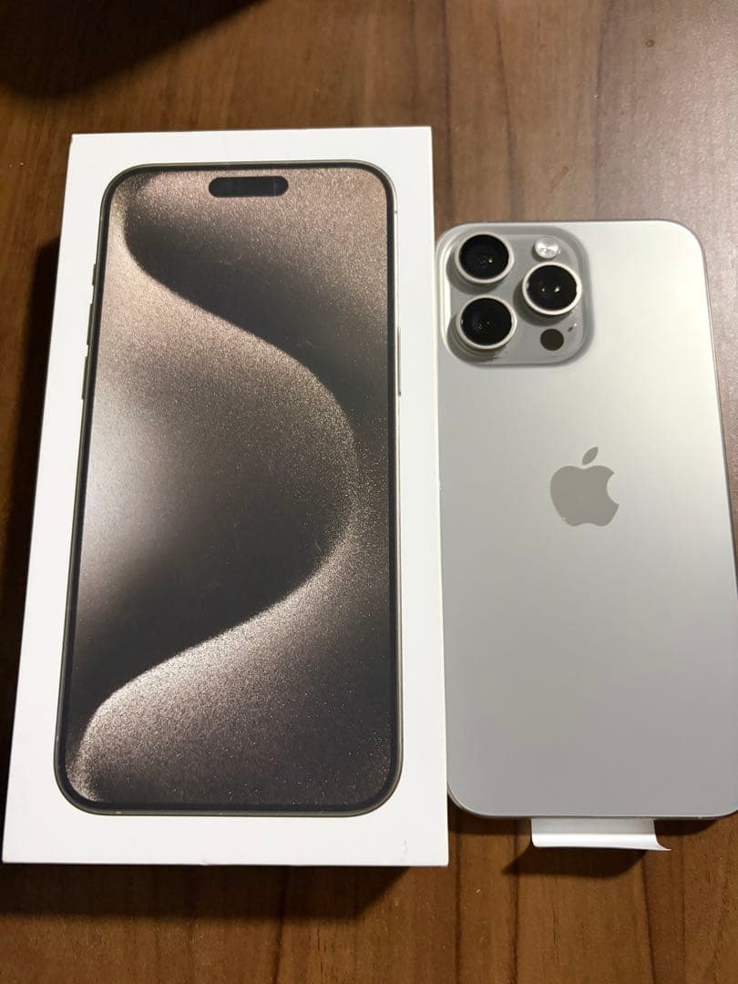 iphone15promax 本体 ナチュラルチタニウム