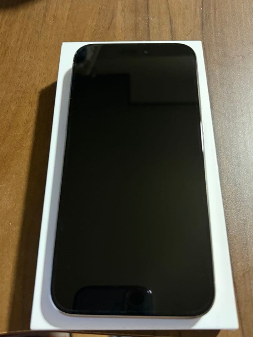 iphone15promax 本体 ナチュラルチタニウム