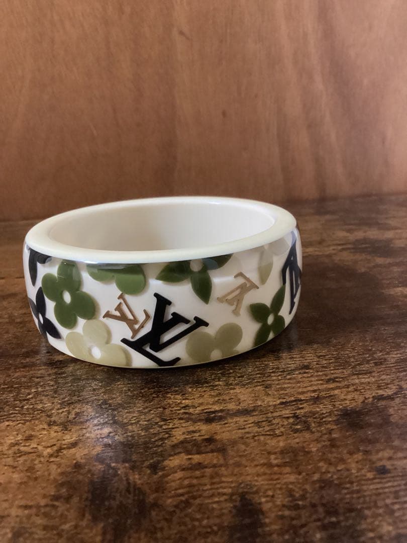 Louis Vuitton バングル