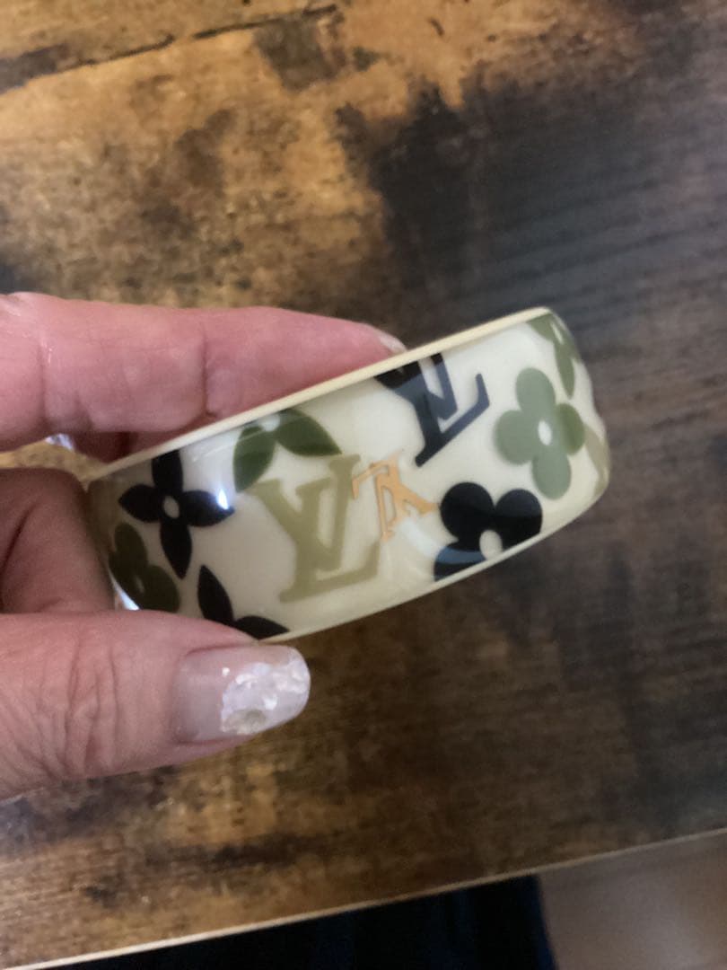 Louis Vuitton バングル