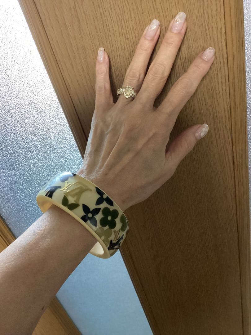 Louis Vuitton バングル