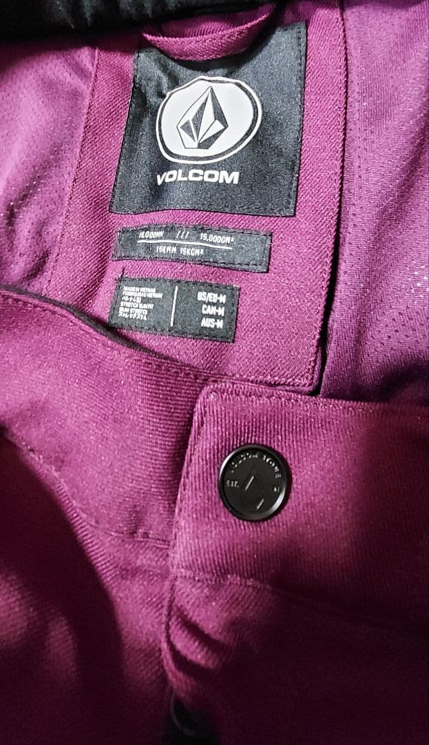 美品　VOLCOM　スノーボードウェア 上下セット