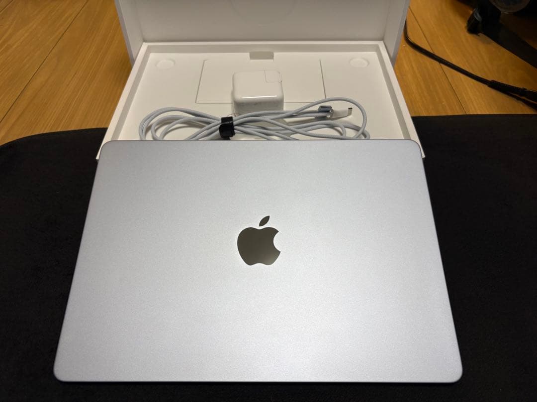 MacBook本体 MacBook Air M4 256GB