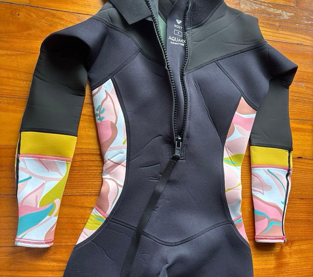 Roxy ウェットスーツAqua α Sサイズ