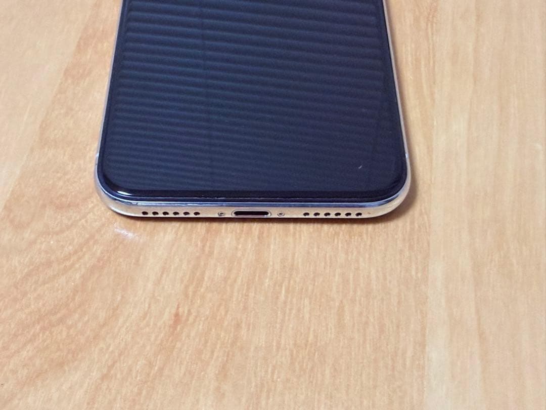 iPhone X シルバー 256GB バッテリー100% SIMフリー