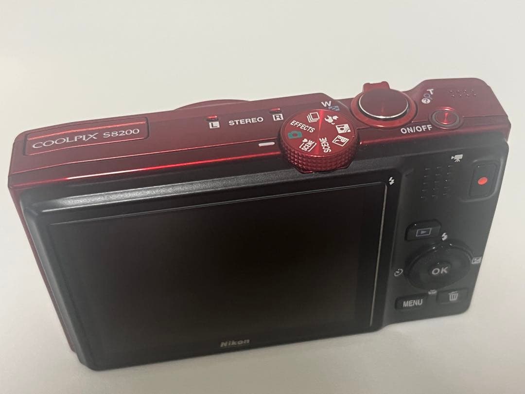 Nikon　COOLPIX　S8200　デジタルカメラ