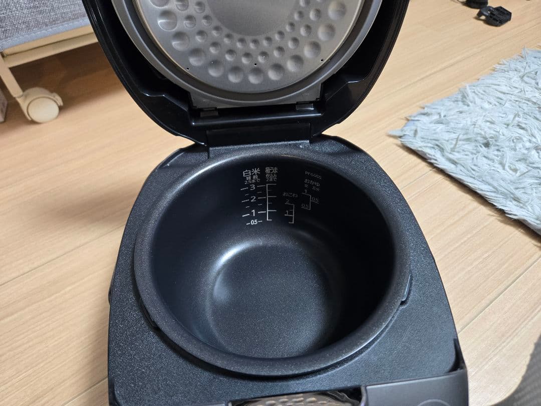 タイガー 3合炊き IH炊飯ジャー 炊きたて JPF-G055