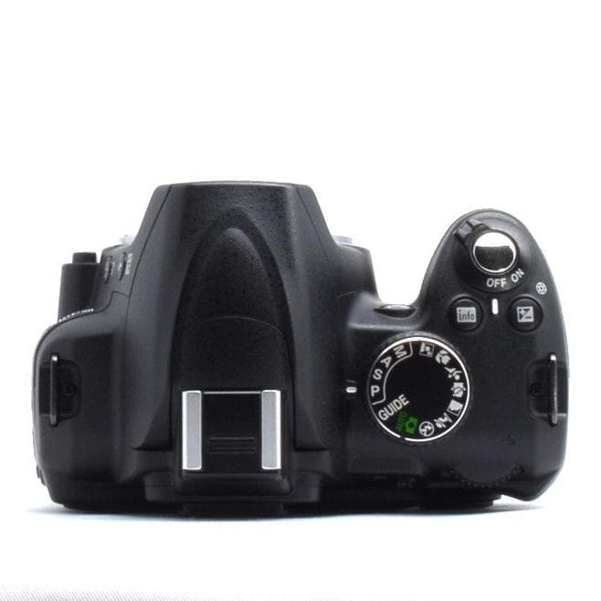 ★届いてすぐ使える安心セット★小型軽量★ガイドモード搭載★Nikon D3000